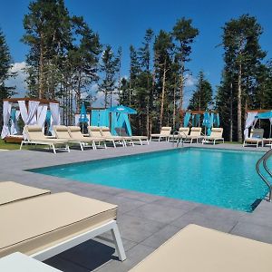 103 View Park Hotel